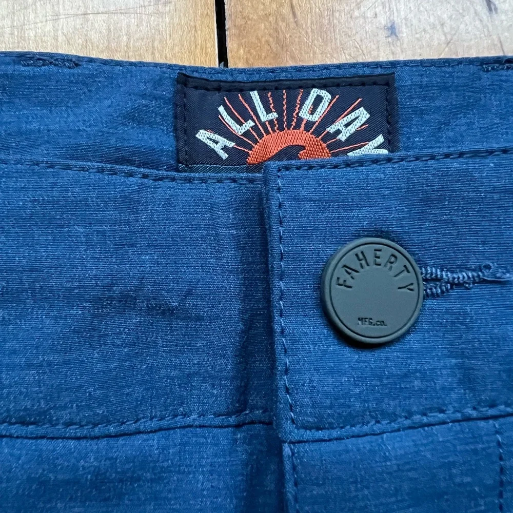 Faherty Brand NWT Men's 'All Day Shorts' Size 28 Performance Stretch New Blue